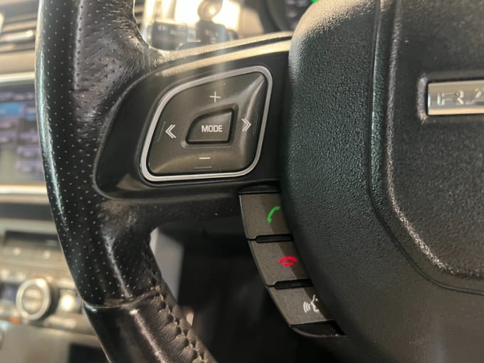 2025 Land Rover Range Rover Evoque