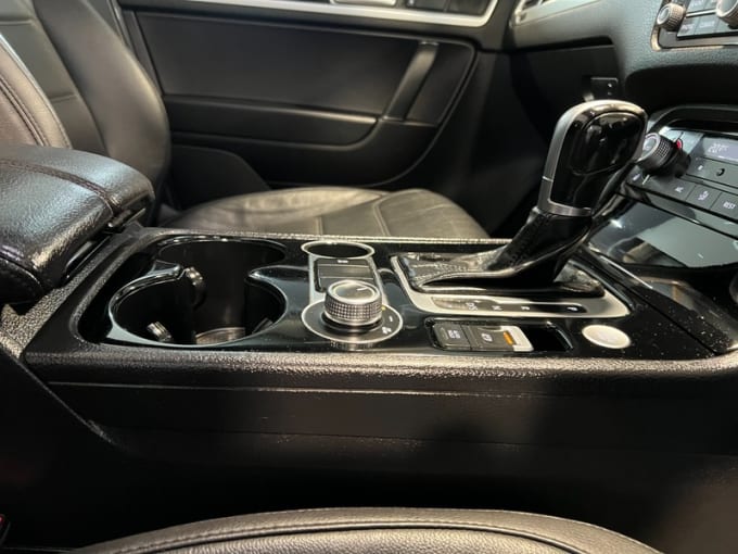 2025 Volkswagen Touareg