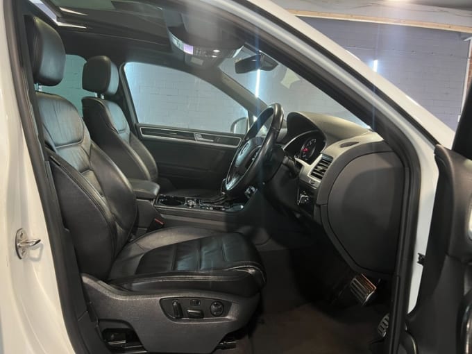 2025 Volkswagen Touareg