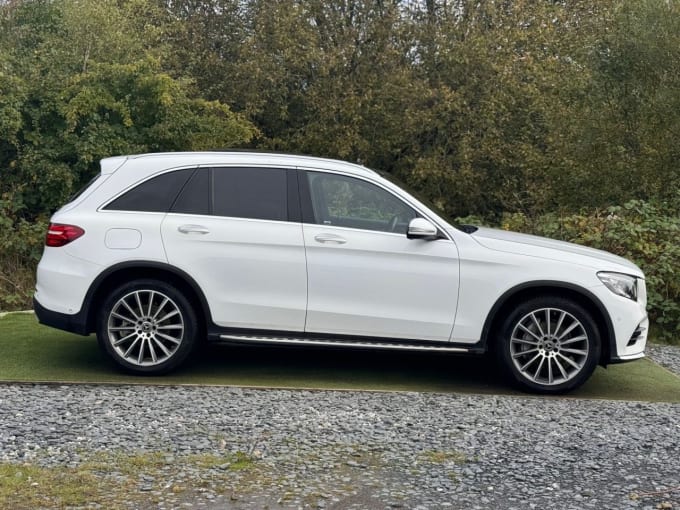 2025 Mercedes-benz Glc