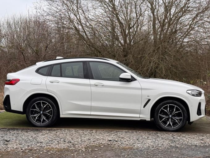 2025 BMW X4