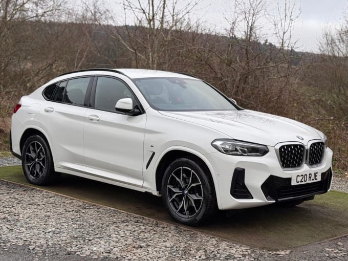 2025 BMW X4