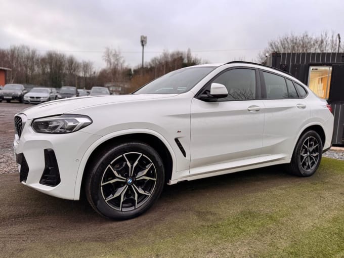 2025 BMW X4