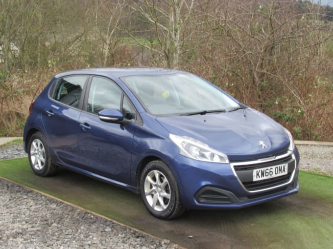 2025 Peugeot 208