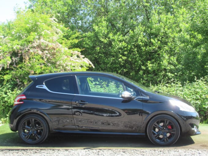 2025 Peugeot 208