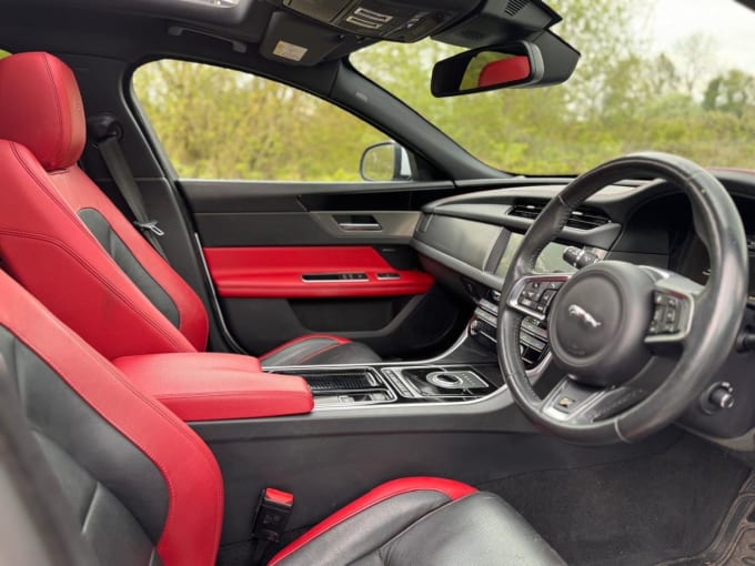 2025 Jaguar Xf