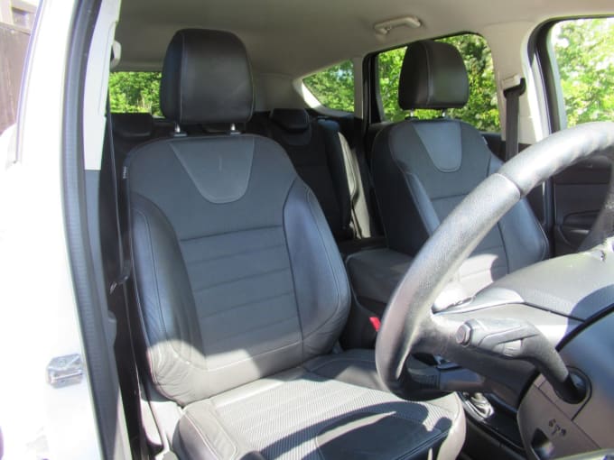 2025 Ford Kuga