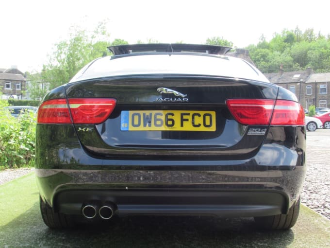 2025 Jaguar Xe