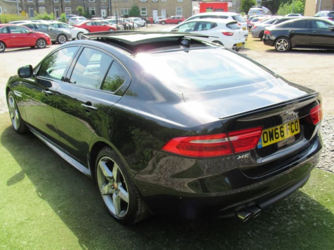 2025 Jaguar Xe
