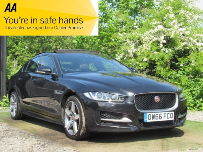 2025 Jaguar Xe