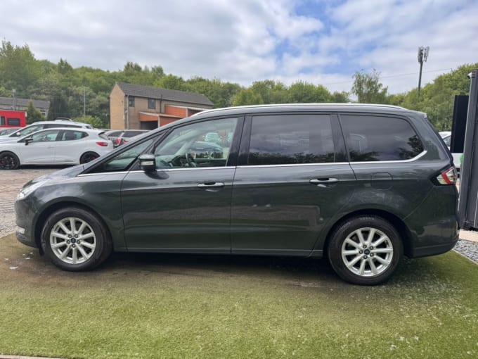 2025 Ford Galaxy