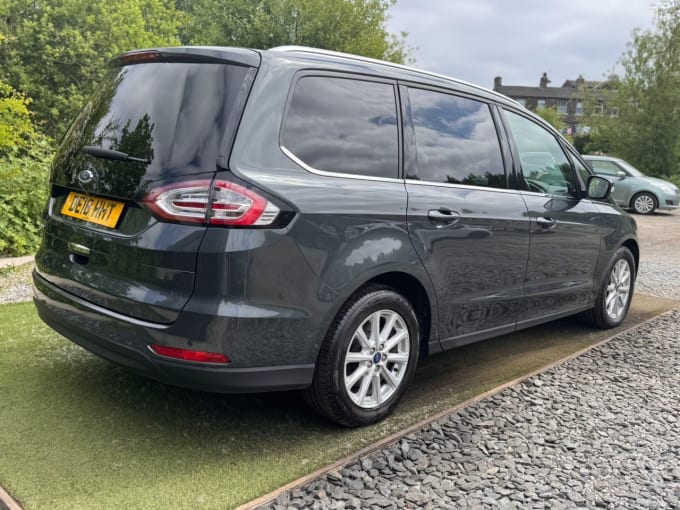 2025 Ford Galaxy