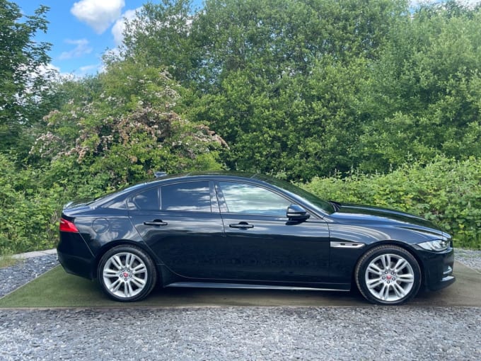 2025 Jaguar Xe