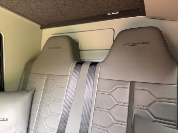 2025 Volkswagen Transporter