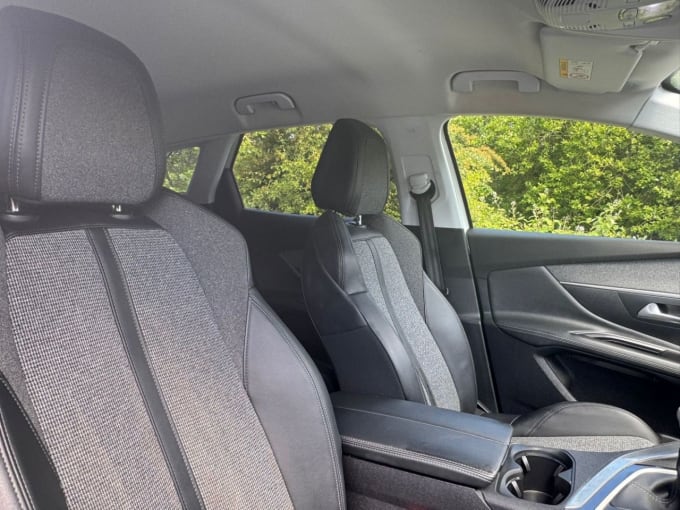 2025 Peugeot 3008