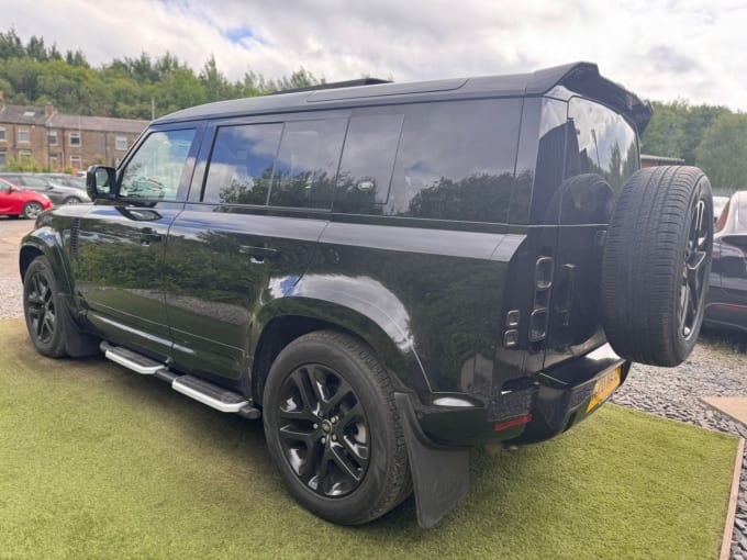 2025 Land Rover Defender