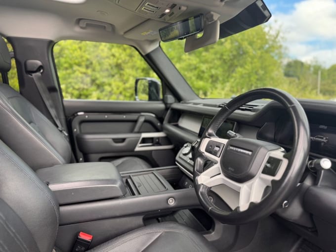 2025 Land Rover Defender
