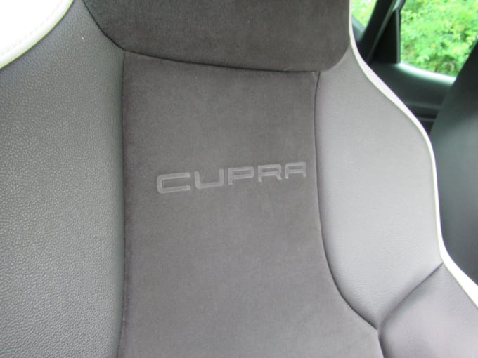2025 Seat Leon