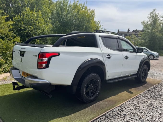 2025 Mitsubishi L200