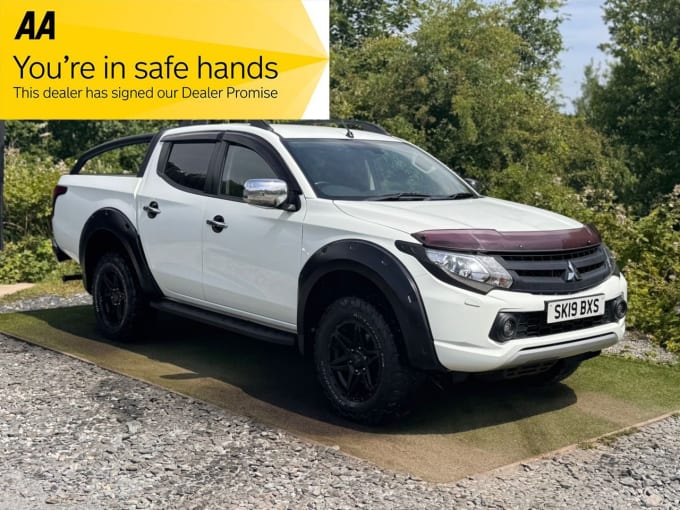 2025 Mitsubishi L200