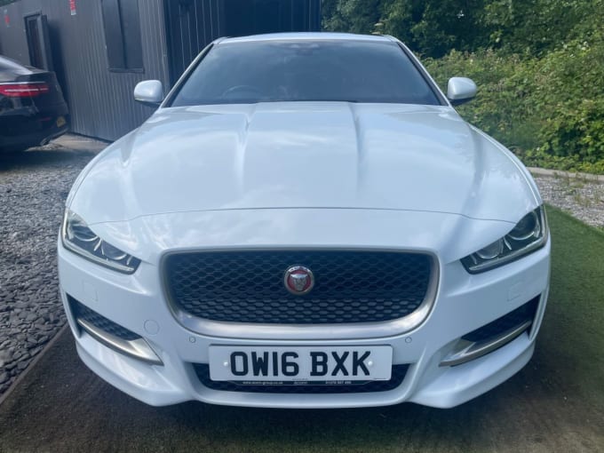 2025 Jaguar Xe