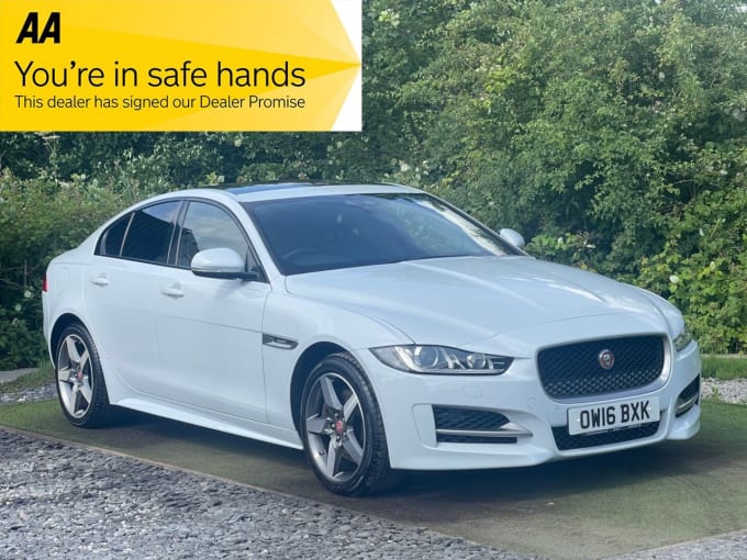 2025 Jaguar Xe