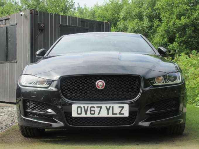 2025 Jaguar Xe