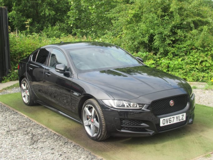 2025 Jaguar Xe