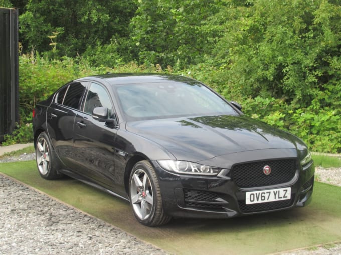 2025 Jaguar Xe