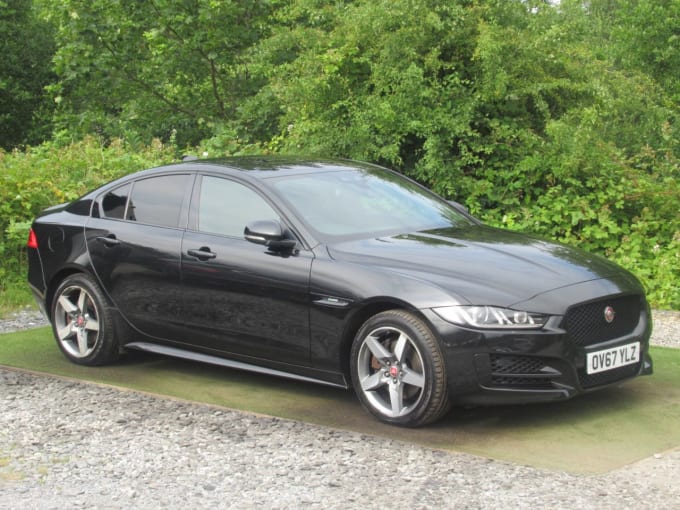 2025 Jaguar Xe