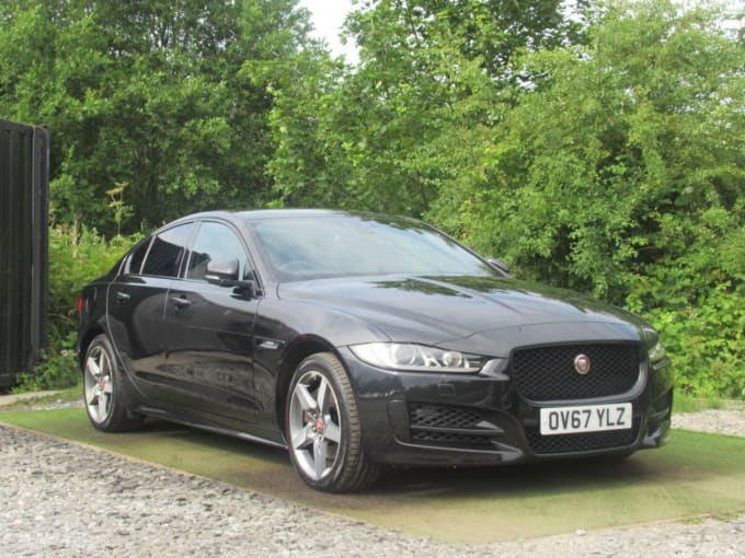 2025 Jaguar Xe
