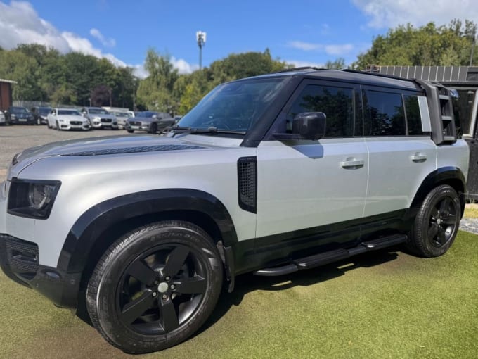 2025 Land Rover Defender
