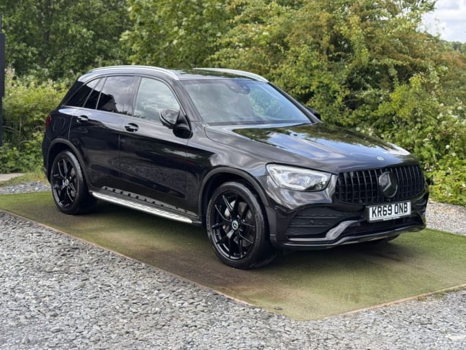 2025 Mercedes-benz Glc