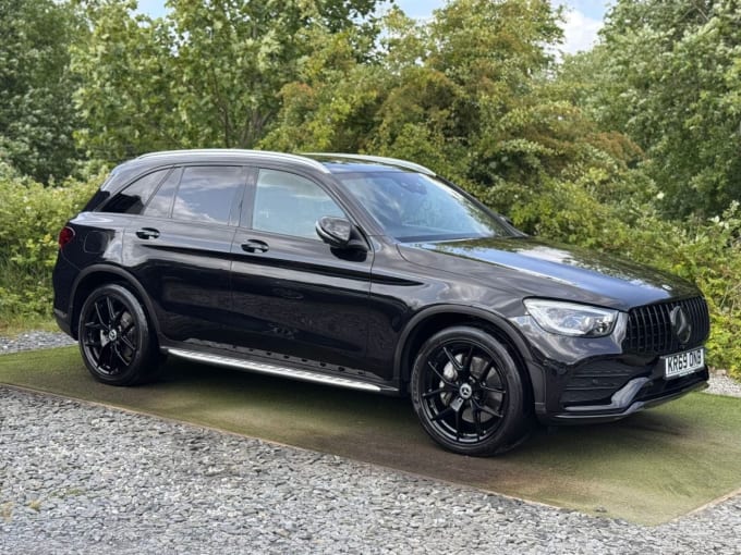 2025 Mercedes-benz Glc