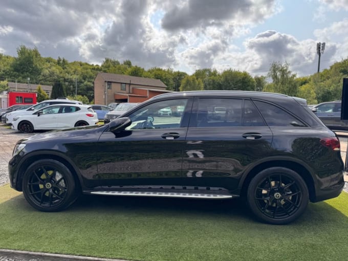 2025 Mercedes-benz Glc