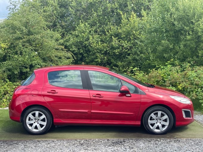 2025 Peugeot 308