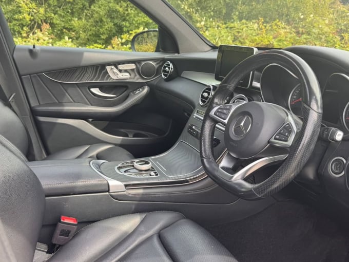 2025 Mercedes-benz Glc