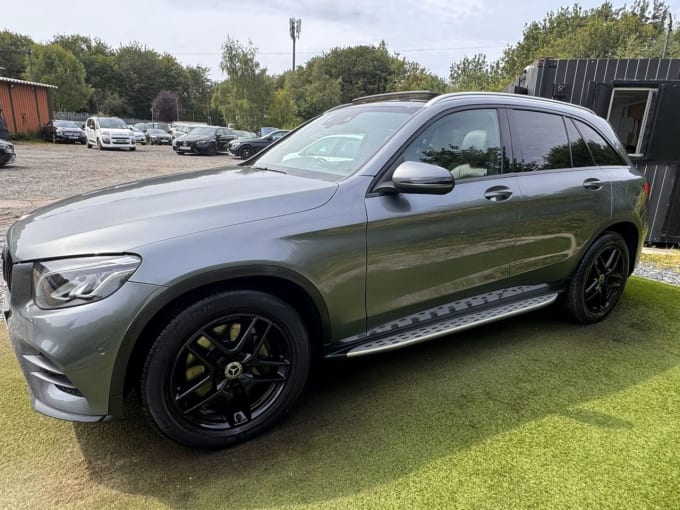 2025 Mercedes-benz Glc