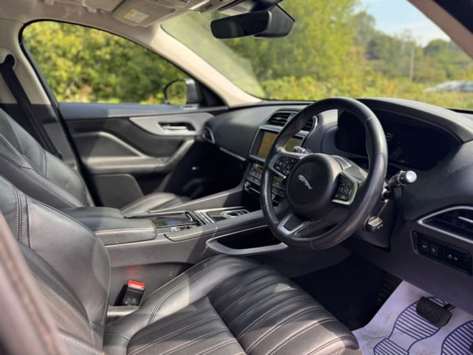 2025 Jaguar F-pace