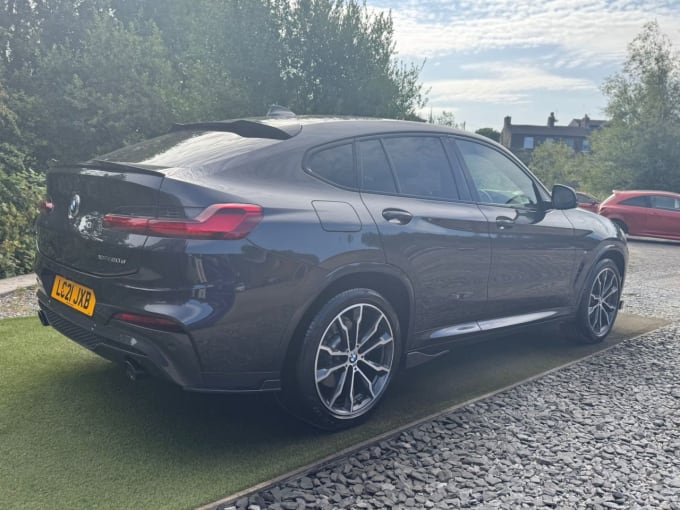 2025 BMW X4