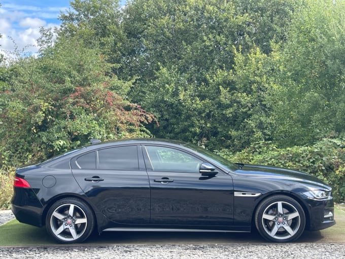 2025 Jaguar Xe