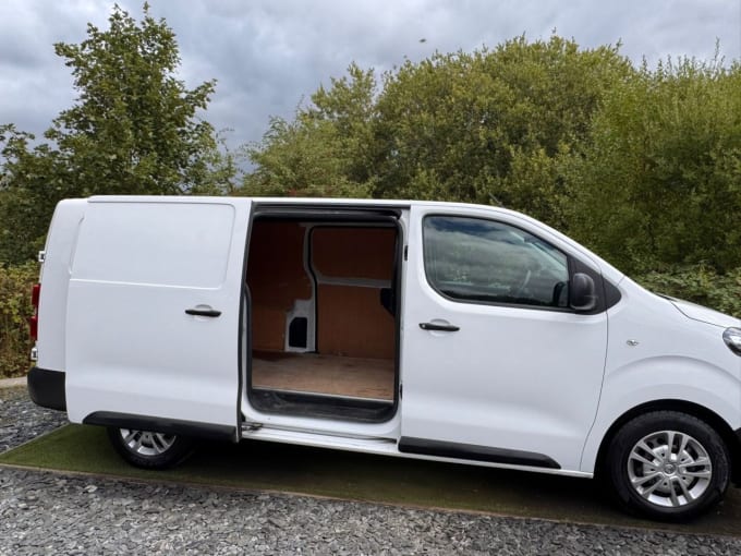 2025 Vauxhall Vivaro