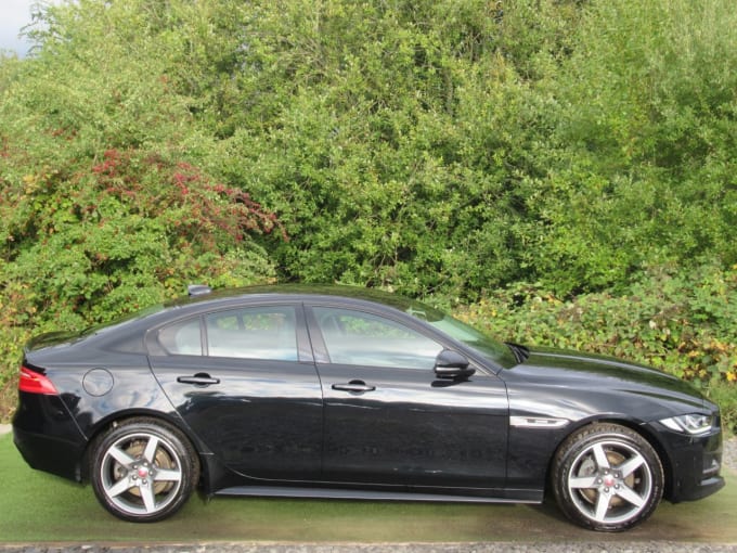 2017 Jaguar Xe
