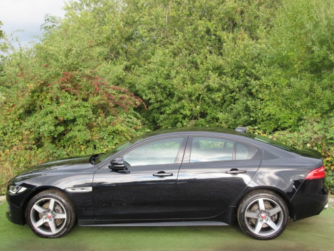 2017 Jaguar Xe