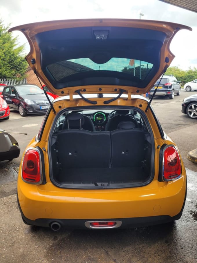 2024 Mini Hatch Cooper