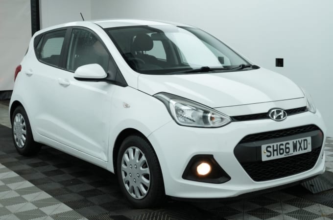 2025 Hyundai I10