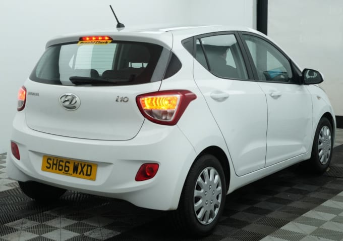 2025 Hyundai I10