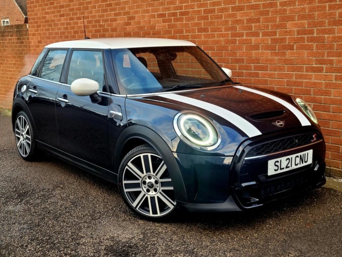 2025 Mini Hatch