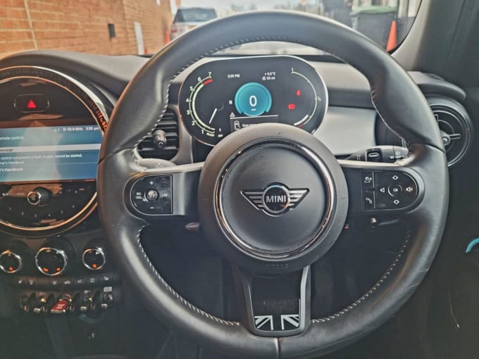 2025 Mini Hatch