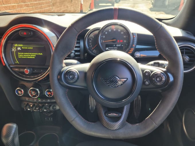 2025 Mini Hatch